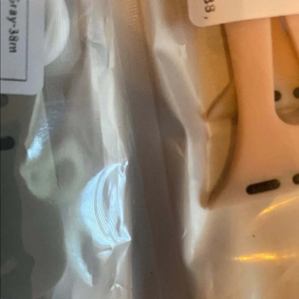 Apple Watch Wristbands in Gray and Pink